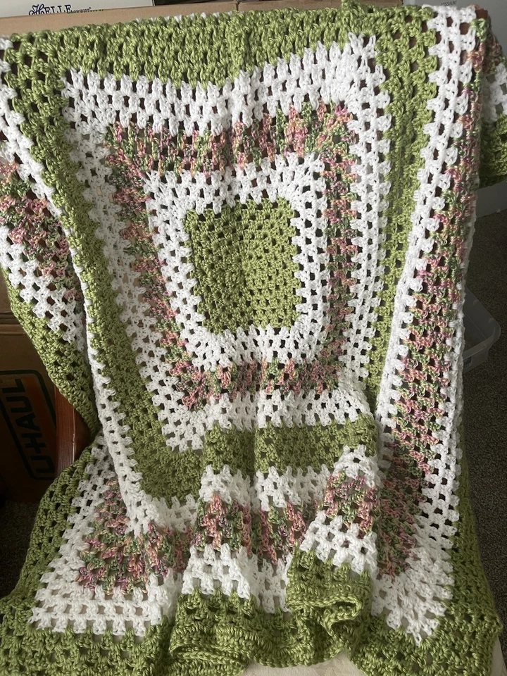 Sofá afgano hecho a mano de ganchillo siesta verdes cálidos ENVÍO GRATUITO hecho en EE. UU. Foto 3 de 4