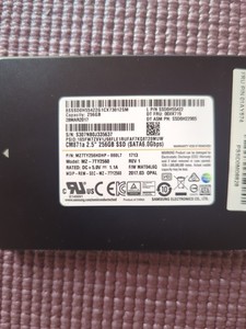 Samsung CM871a 256 GB 2.5 Zoll SATA SSD Internes Solid State Drive