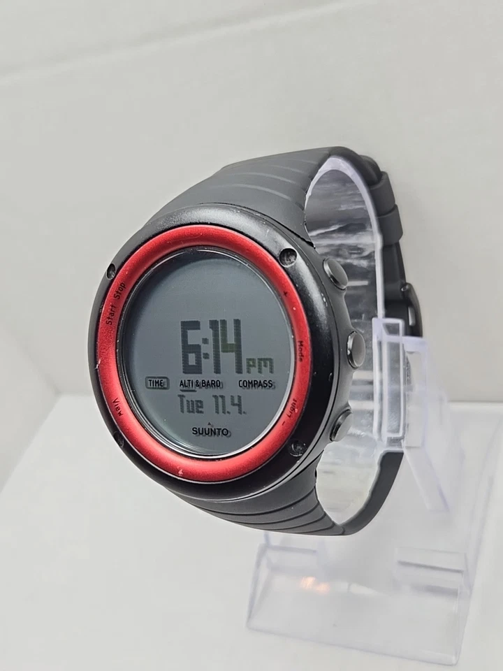 Suunto Core Red Bezel ABC Watch Outdoor Altimeter Barometer Compass New Battery - Image 2 of 4