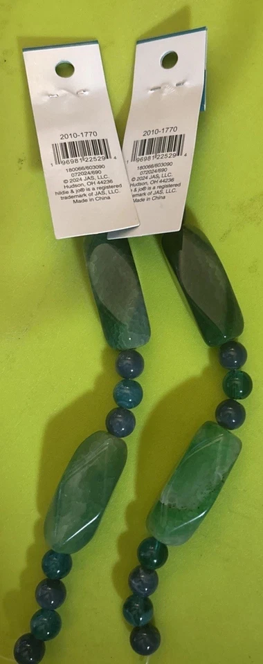 Hildie  & Jo  13 Piece Lot Of 2 Made China. Mix Bead. - Image 4 of 4