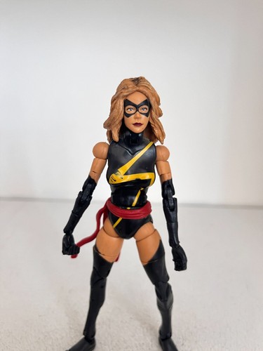 MARVEL LEGENDS BAF GIANT MAN SERIES MS. MARVEL ACTION FIGURE TOY BIZ 2006 - Picture 2 of 4