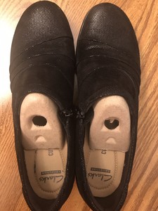 clarks shoes size 2