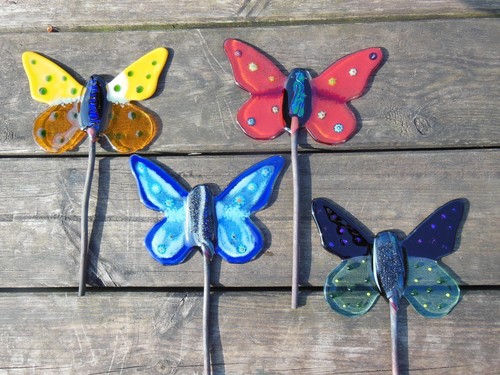 Butterflies in fused glass on a copper rod for the garden, pots and pond MTO - Picture 14 of 15