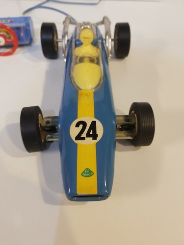 VINTAGE LOTUS SKK REMOTE CONTROL BATTERY OPERATED TOY RACING CAR JAPAN - Picture 3 of 12