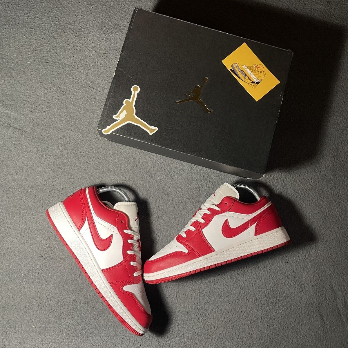 Nike Air Jordan 1 Low Gym Red / White GS 553560-611 Pre Nike Air Jordan 1 Low Gym Red / White GS 553560-611 Pre