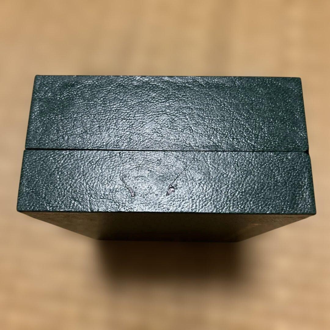 Picture 4 of 16