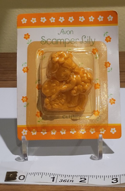 New Sealed Vintage 1985 Avon Scamper Lily Clip