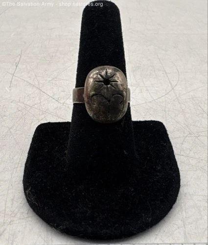 Vintage 925 Sterling Silver Oval Flower Dome Ring Size 8.25 - 6.0g