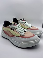 Women s Vans UltraRange 2.0 Size 6 - Brand New