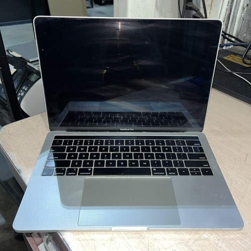 APPLE MACBOOK PRO 13" TOUCH/2019 CORE I5-8279U 2.4GHZ 8GB RAM 256SSD - Picture 1 of 6