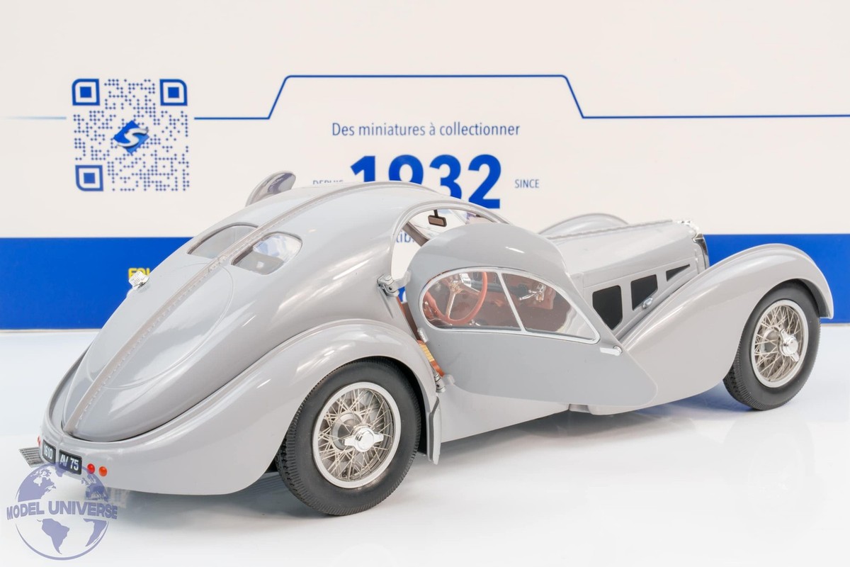 Solido - 1:18 Bugatti Type 57 SC Atlantic Grey 1937 - Diecast