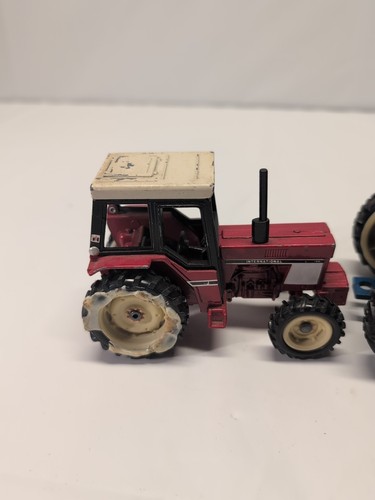 Die-Cast Farm Tractors Lot Of 3 International Ford John Deere Ford Parts Or... - Picture 6 of 12
