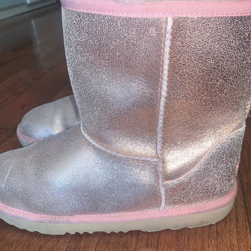 UGG Women’s Classic II Metallic Glitter Rose Gold Boots Size 6 - Picture 3 of 6