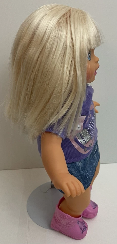 Mattel Little Mommy Blonde Hair Blue Eyes 14 Inch Vinyl Cloth Doll 2011 - Image 2 of 4