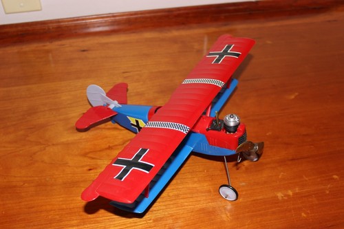 COX Fokker D-VII WWI Gas Engine .049 Line Control Airplane from 1970. - Picture 8 of 13