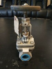 Powell 2474 Manual Stainless Socket Weld Globe Valve 200 1in