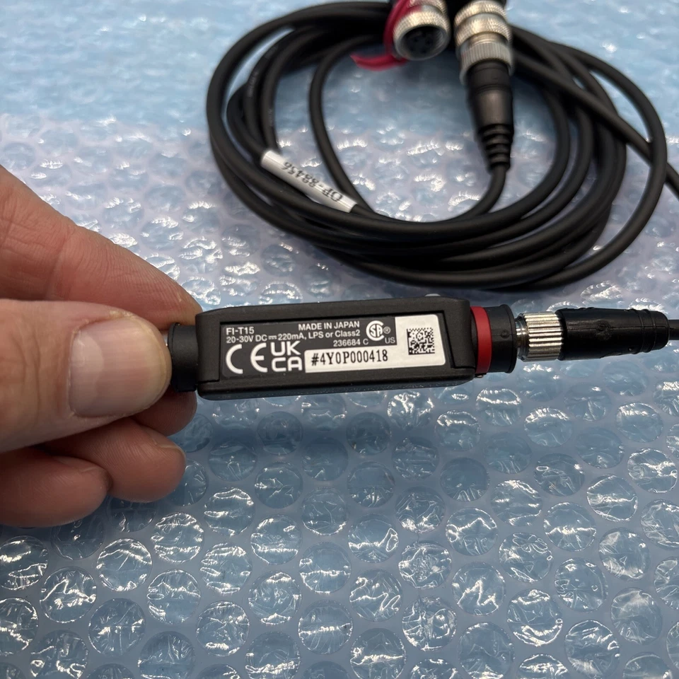 Sensor de flujo con abrazadera negro Keyence FD-HY1 conector en forma de Y con sensor FI-T15 Foto 4 de 4