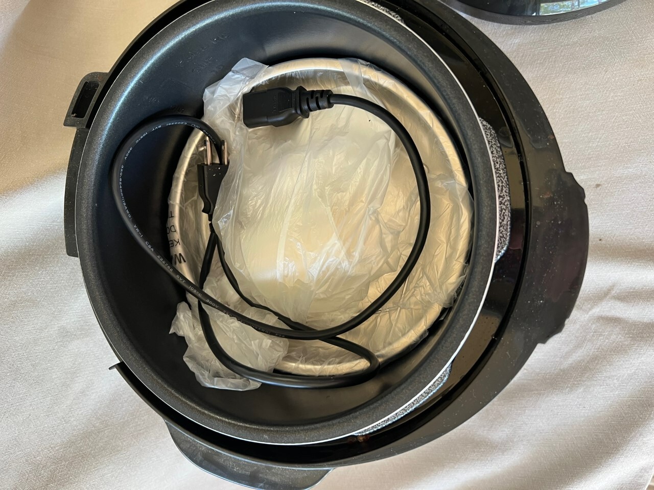 Wolfgang Puck 5 Quart Bistro Collection Electric Pressure Cooker Clean