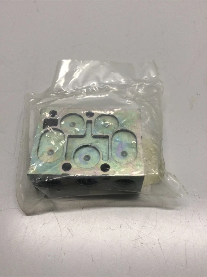 NEW, NUMATICS, 103-493, SUB BASE, 1 STATION, 1/8 In Npt. (3C-4) - Image 2 of 4