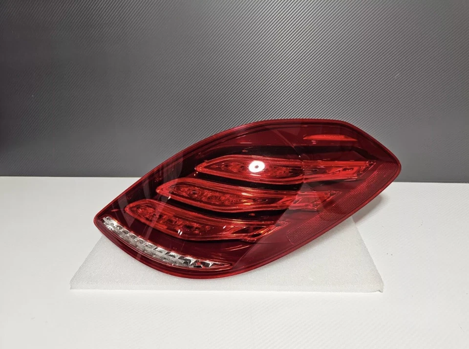 Luz trasera derecha LED OEM 2014 2015 2016 2017 MERCEDES-BENZ S 550 S600 S63 AMG 2014 Foto 3 de 4