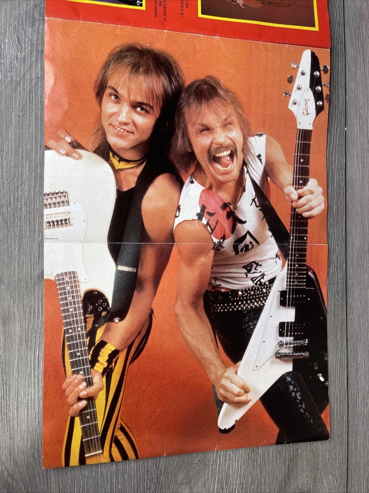 Faces Rocks Magazine August 1984. Motley Crue, Scorpions, Queen, Van Halen Foto 3 de 4