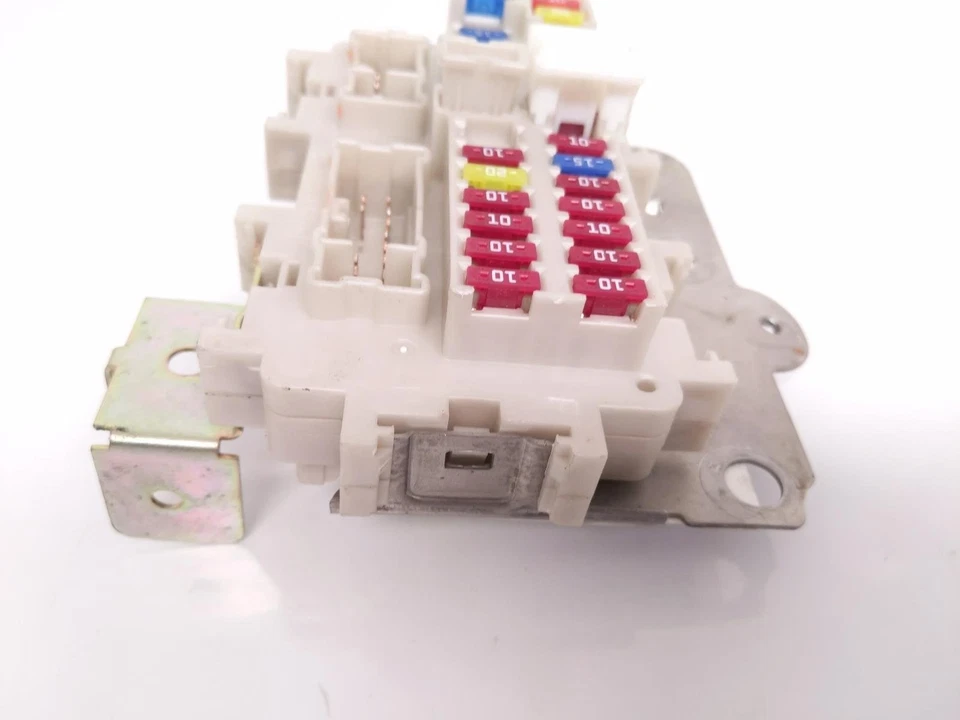 Коробка предохранителей внутренняя для салона Nissan Frontier S 2,5 л 4X2 2010-2019 годов выпуска 24350-9Ba0b *M/T - Изображение 4 из 4