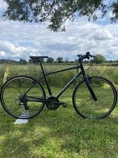 Giant Escape 2 Hybrid Commuter Bike Size Medium/M