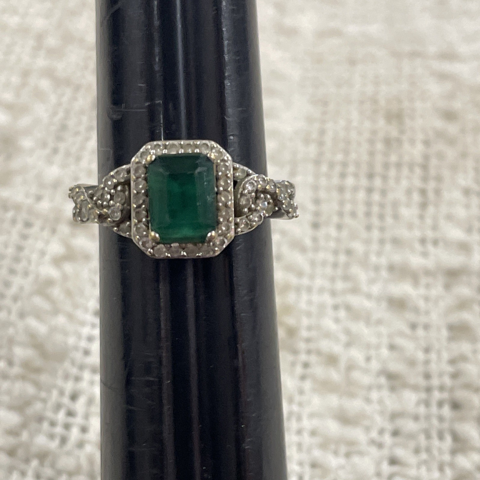 Sun Silver Toned Rectangular Green Gem Ring Size 7 - image 8