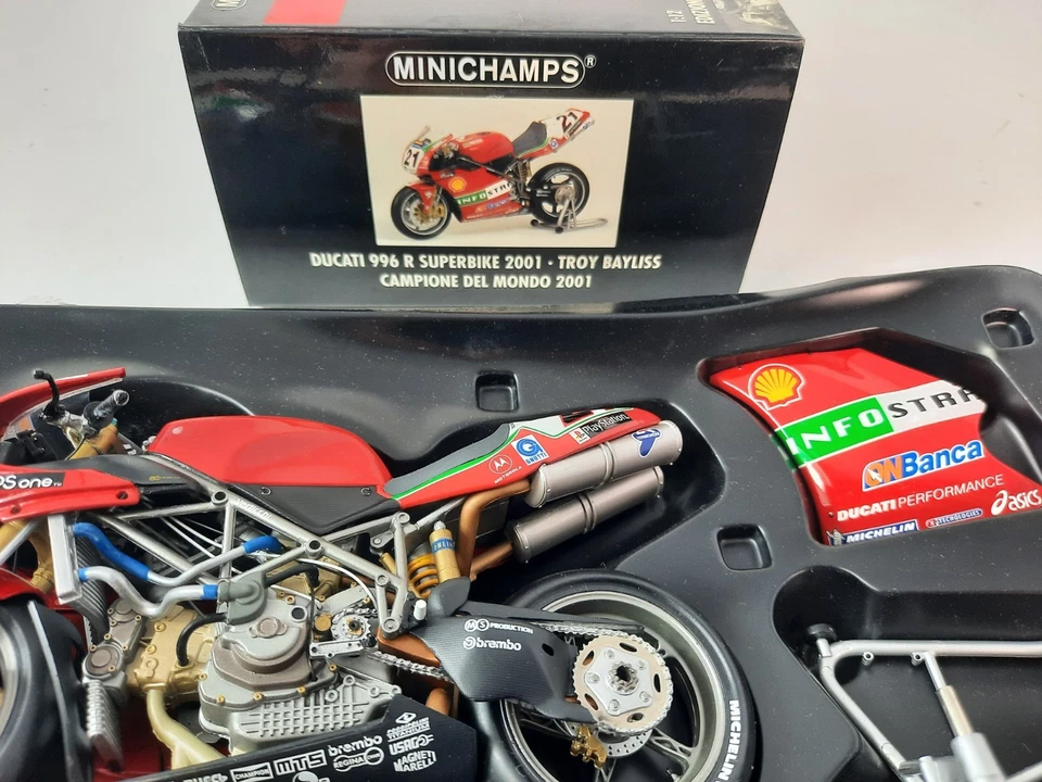 Minichamps Ducati 996 R #21 Troy Bayliss Superbike WC 2001 WDW 1/12 123011221 - Bild 3 von 4