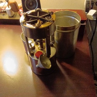 Coleman Vintage 530 G.I. Pocket Stove Camp Stove. " Pocket Rocket "