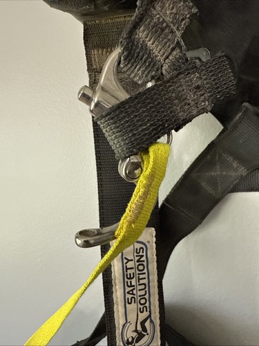 Hutchens Racing Hybrid Pro Head Restraint M Medium Quick Release Tether SFI 38.1 - Picture 6 of 17