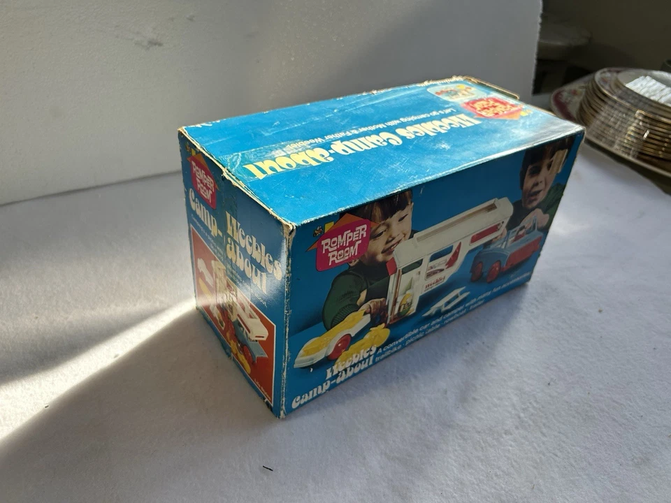 Hasbro Romper Room Weebles Camp-About 1972 de colección (sin remolque) en caja Foto 3 de 4