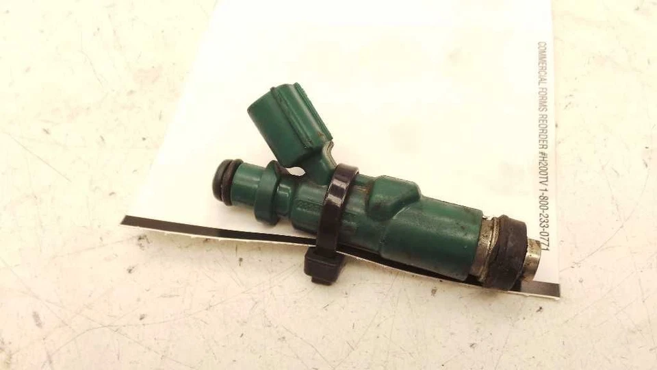 04 05 06 INYECTOR DE COMBUSTIBLE SCION XA 1,5 L 2320921020 Foto 2 de 4