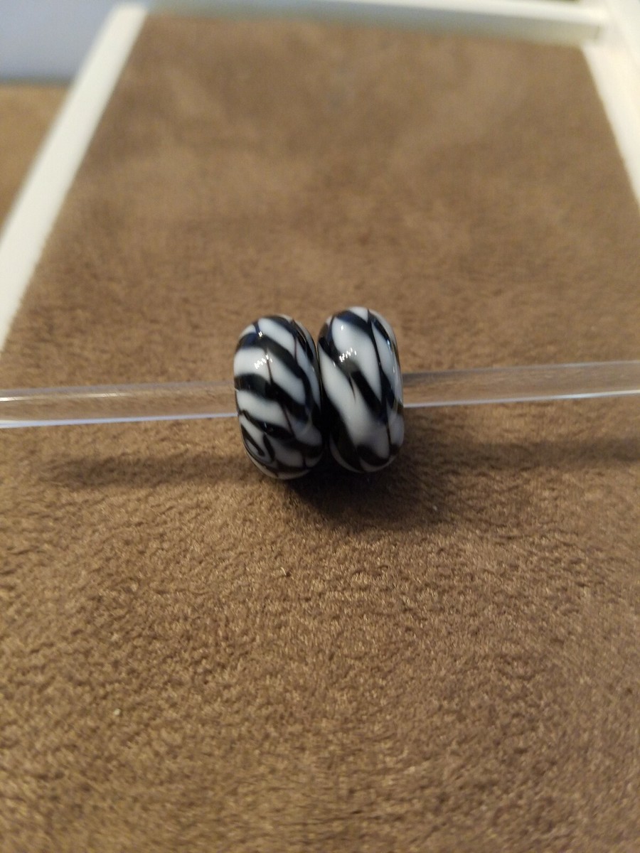 Authentic trollbeads Zebra Bead Sterling silver Glass 925 Laa New