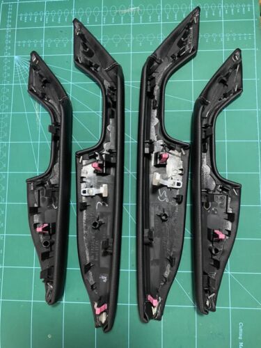 GENUINE DOORS ARMREST ASSY SET FOR DOUBLE CAB SET OF 4 TOYOTA HILUX REVO 2015-25 - Picture 3 of 11