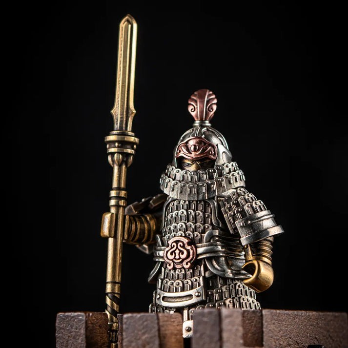 Mini Metal Magnetic Knight! Crusader Cool Desktop Ornament, Metal Lego-image