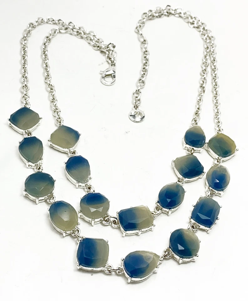 Conjunto de collar Gloria Vanderbilt bisel azul crema etiqueta cisne plata 19 pulgadas Foto 3 de 4