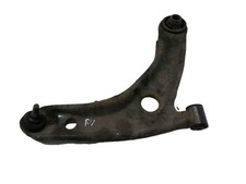 Triangle de suspension Toyota YARIS
