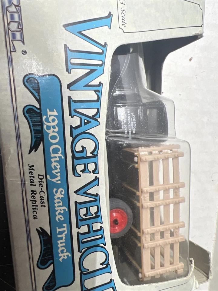 Ertl 1930 Chevrolet Stake Truck NIB Vintage Vehicles Series Livestock Transpor. - Image 3 of 3