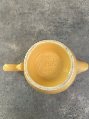 Vintage Homer Laughlin Fiesta Creamer Yellow - Picture 4 of 4