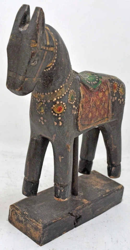 Estatuilla de caballo de madera vintage sobre soporte original antigua pintada a mano Foto 3 de 4