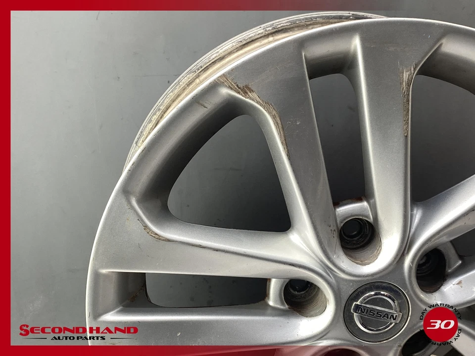 Llanta de aleación Nissan Juke 2011-2016 5 radios dobles 17x7 OEM, 560-62559 Foto 2 de 4