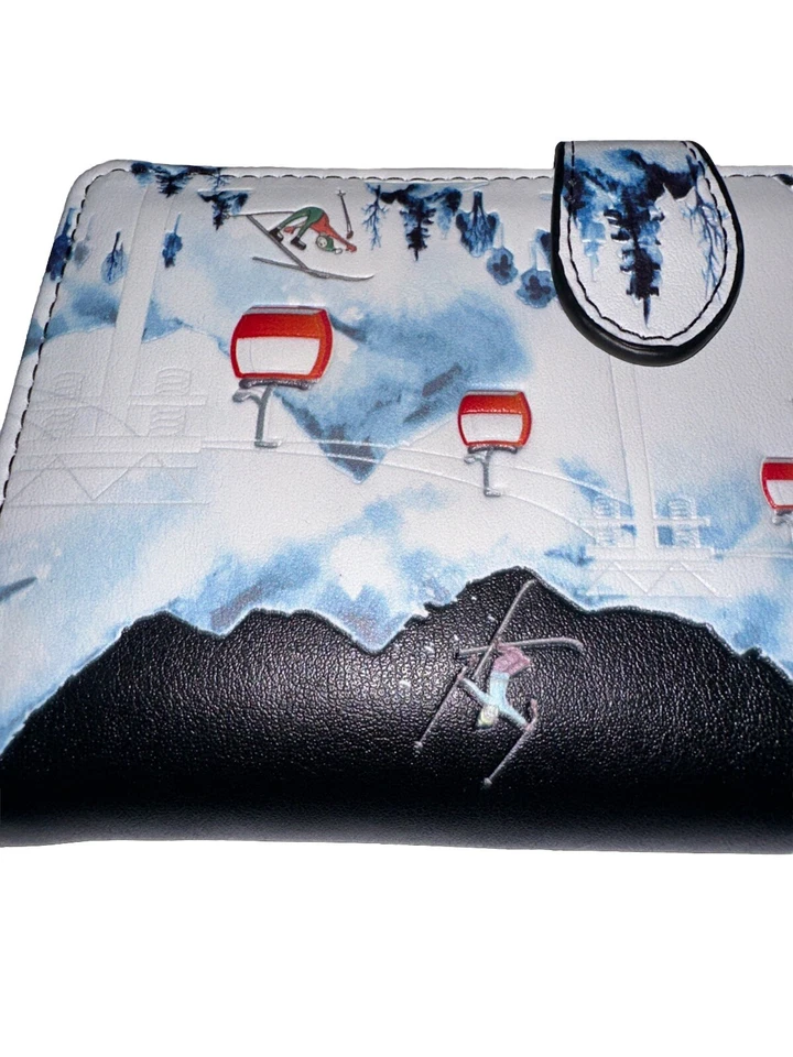 Cartera mediana de cuero sintético Shag Wear para mujer - Estación de esquí Foto 3 de 4