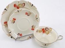 Sammeltasse Gedeck von VEB Porzellanwerk Reichenbach Goldrand und Blumendesign