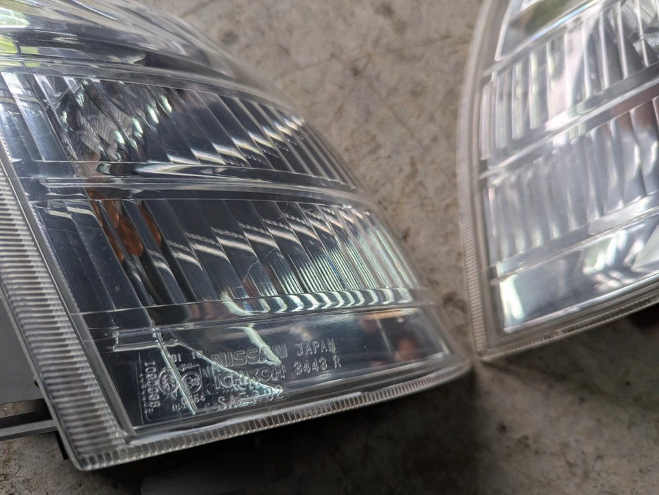 NISSAN XTRAIL T30 Corner Lamp ASEMBLEY ORIGINAL - Image 2 of 2