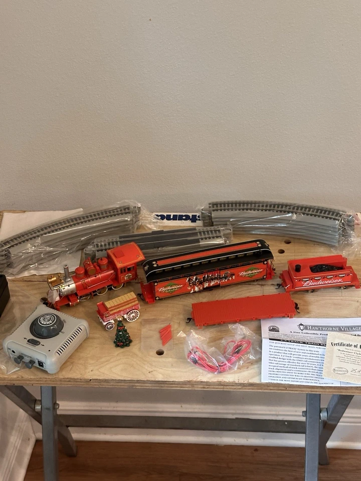 Hawthorne Village Budweiser Holiday Express 2008 Electric Train Set - Image 2 of 4