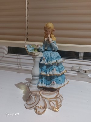 Vintage Capodimonte Porzellan Figur, junge Frau, Italien, Schild vom Künstler Fauili