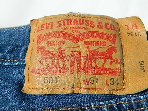 Jeans Levi 501 blu denim 5 bottoni mosca 31W x 34L effettivo 33L - Foto 7 di 14