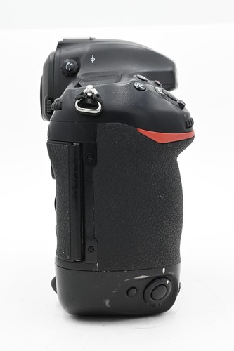 Nikon D5 Digital Camera 20.8MP DSLR Camera Body (Dual XQD Slots) D5-a #377 - Picture 5 of 8