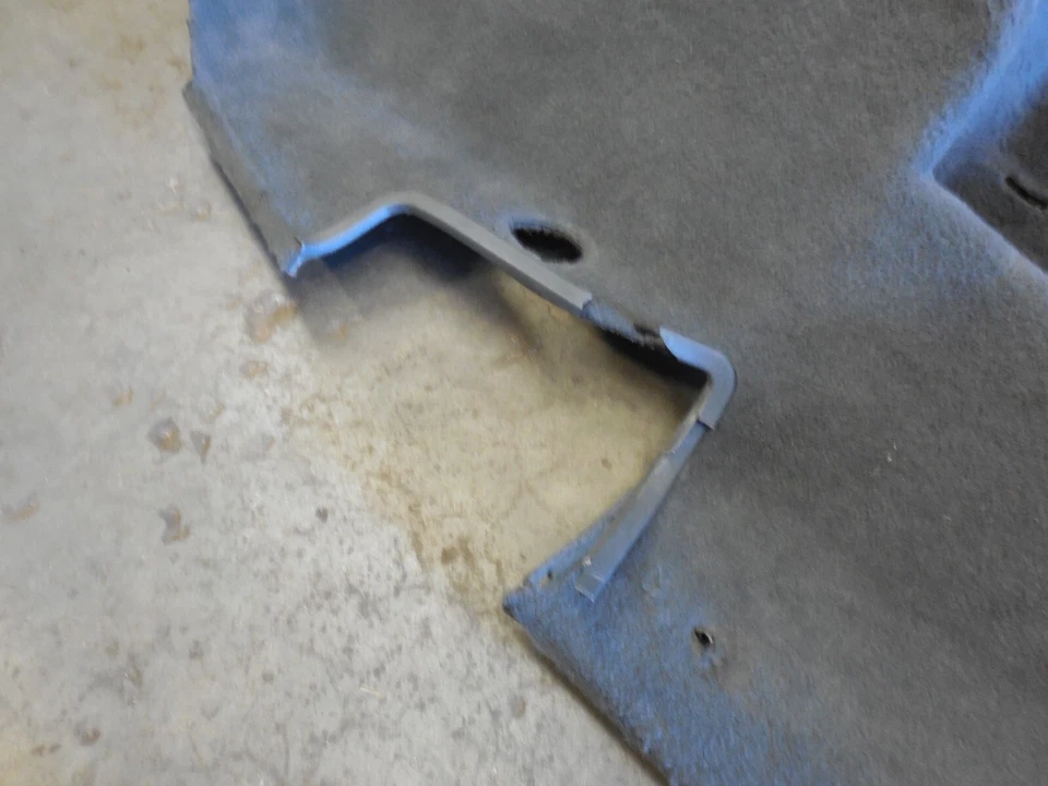 Alfombra maletero trasero carga izquierda derecha 03-11 mercedes-benz r230 sl600 sl500 sl550 Foto 3 de 4